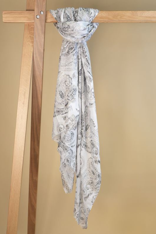 Laundry B Paisley Scarf Mono /10 =
